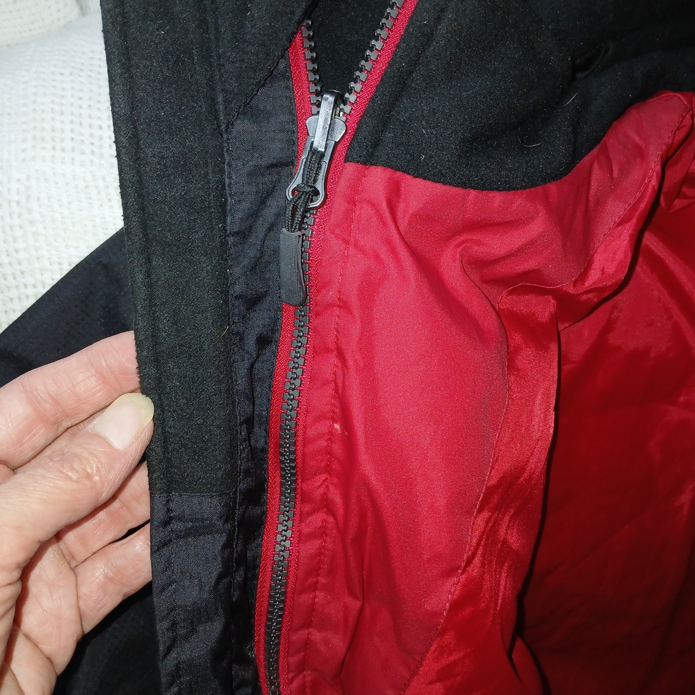 Freestyle Black and Red Performance Jacket With Removable Inner Jacket. - Picture 6 of 12